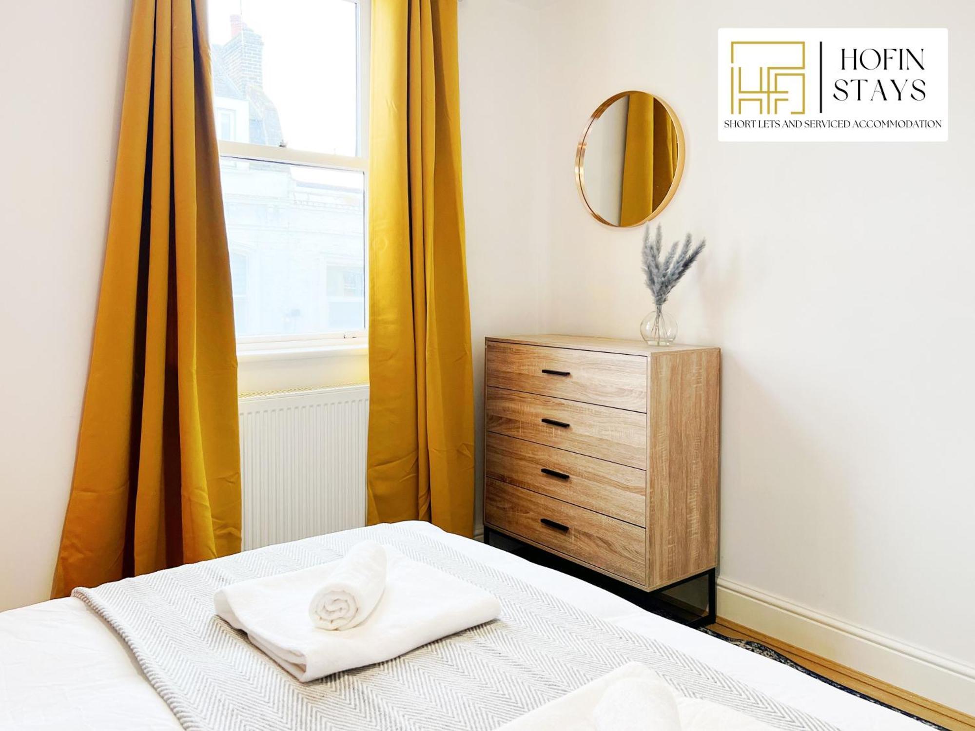 Last-minute Reserve L Premium On 2 Double Bed For 6 Guests L Deals L Hofin Short Lets & Serviced Apartamento